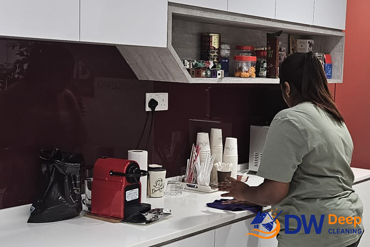 move-out-cleaning-dw-deep-cleaning-singapore-hdb-tanjong-pagar-1