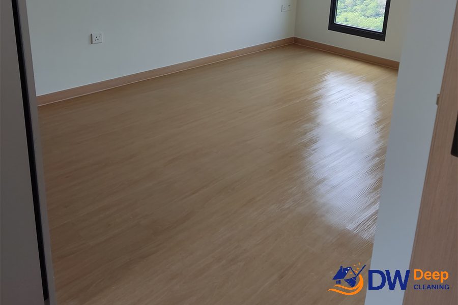 wood-floor-polishing-dw-deep-cleaning-services-singapore-2